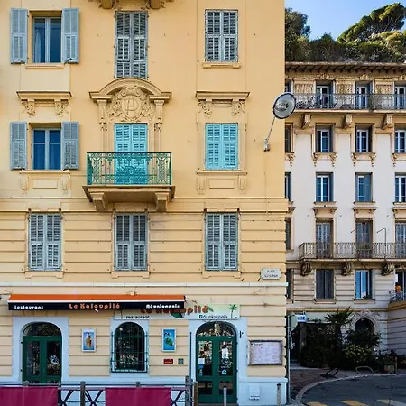 Apart Overlooking The Port Of * Nice