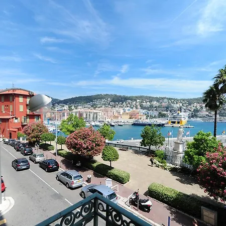 Apart Overlooking The Port Of Holiday home Nice