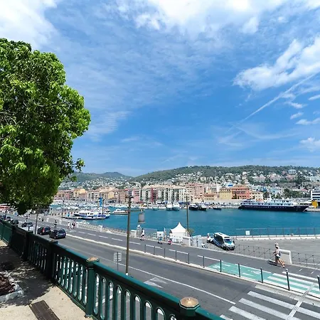Apart Overlooking The Port Of Holiday home *